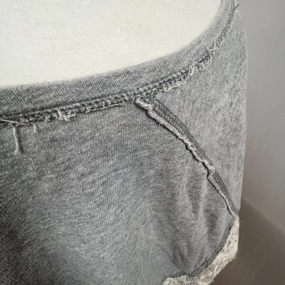 Free People Slouchy Oversized Mixed Fabric Sweater Sweatshirt Size Medium - Picture 10 of 14